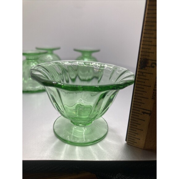 Vintage Fostoria Glass Green Individual Nut Dish Set/4 - Picture 8 of 8